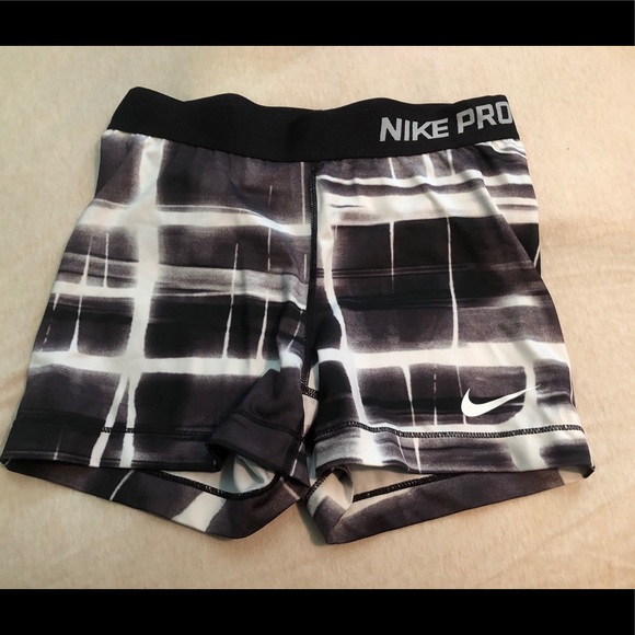 Nike Pants - Nike pro shorts Nike Pants - Nike pro shorts